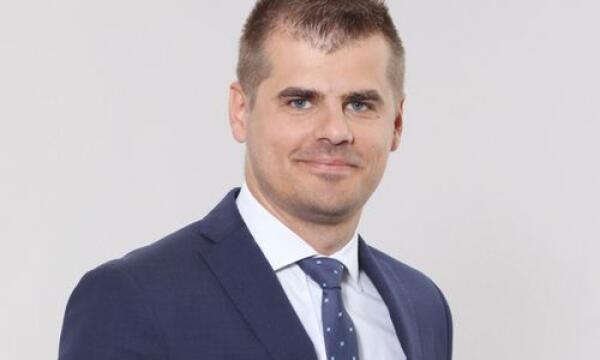 Matej Tadej Jerman dogodek Alumni EF