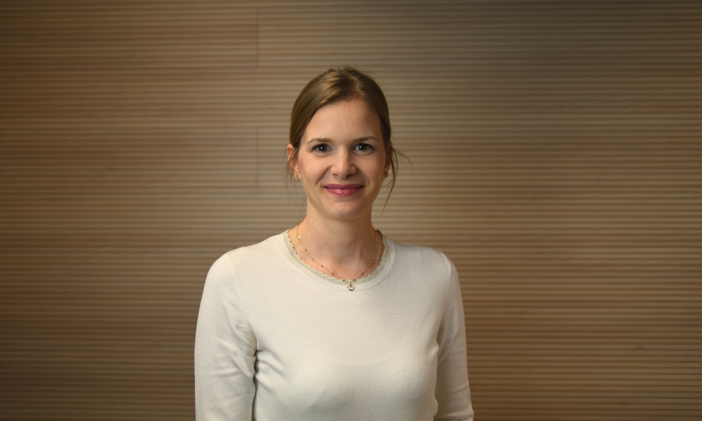 Portret profesorice Alenke Slavc Gomezel