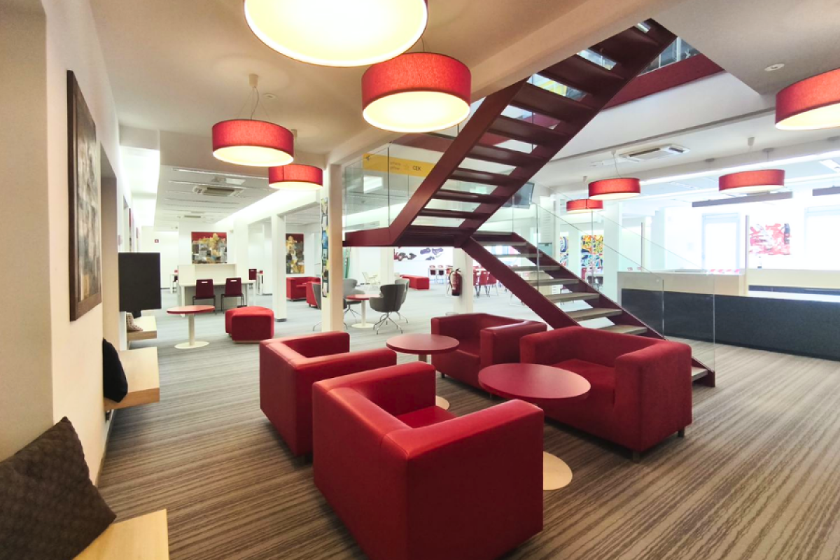 Silver*CEK on the lower floor of the CEK Library, with numerous study spaces and an areas for relaxing and socialising. 