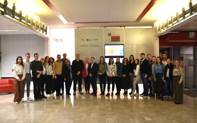 Ekonomska fakulteta gostila delegacijo iz makedonskega parlamenta in študente Makedonske študentske organizacije v Sloveniji