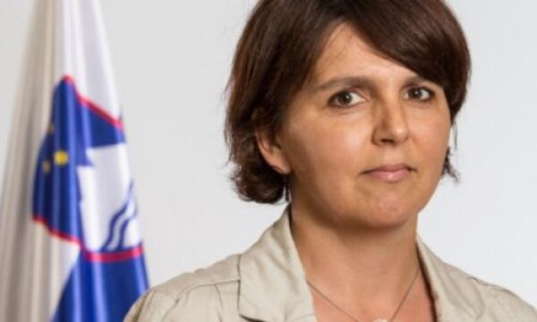 Oseba Urška Cvelbar